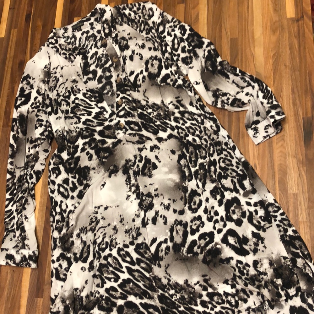 Coco & Carmen Black and White Leopard Print Dress